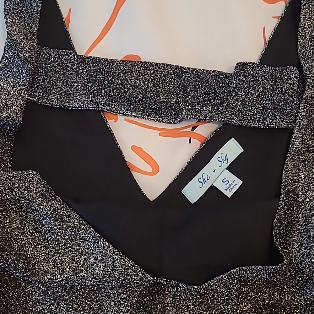 She + Sky Boutique Silver / Gray Sparkle Romper Size Small NWT - Picture 3 of 6